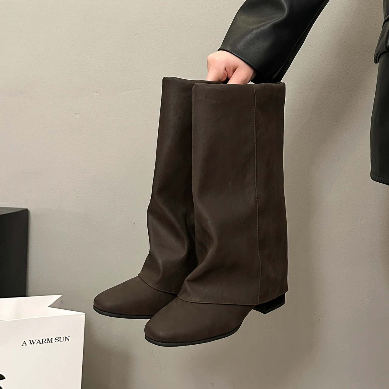 2026年秋冬新作、女性用ニーハイブーツ。丸い靴先、ハイヒー - Knee High Boots Women のレビューと価格