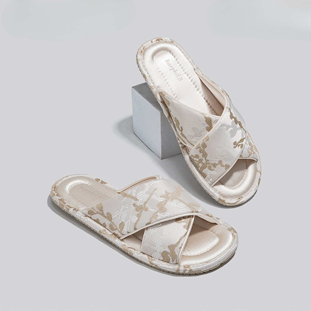 布製スリッパ レディース 室内用スリッパ 新しい中国風高級刺 - Women'S Shoes Quality のレビューと価格